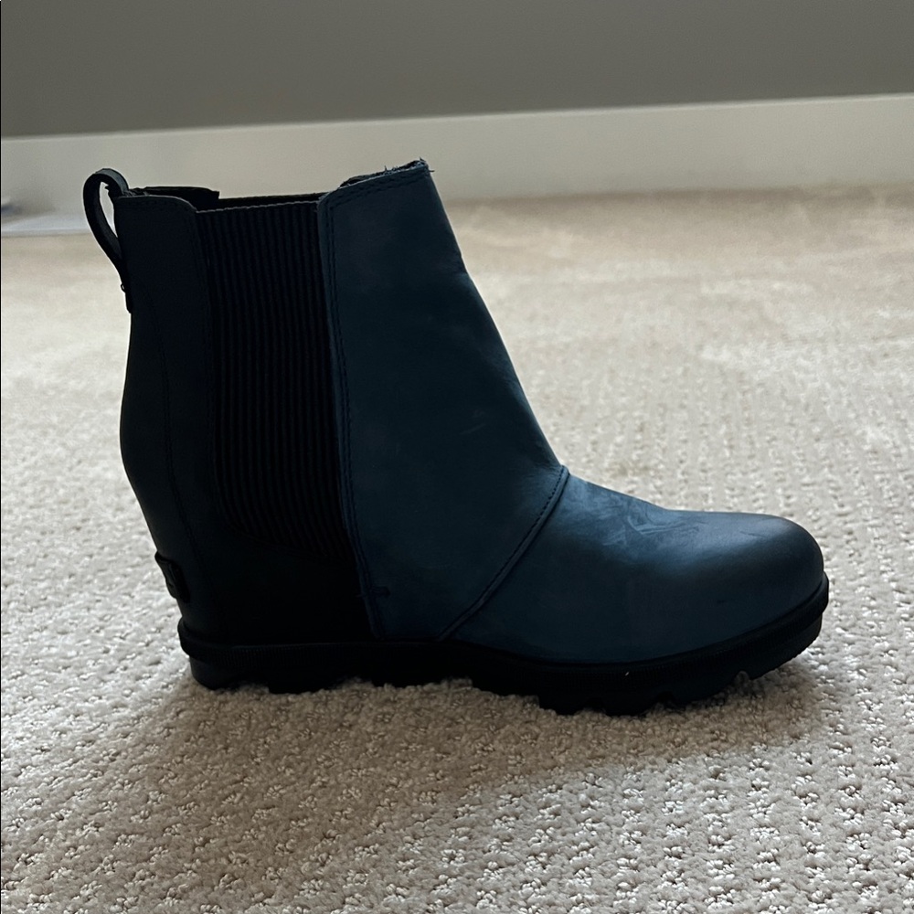 Sorel Women's Navy Wedge Ankle Booties